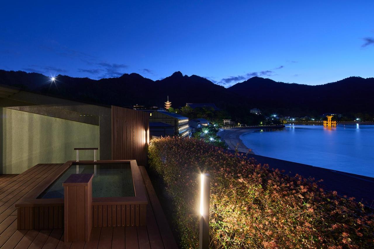 Hotel Itsukushima Iroha Hatsukaichi Esterno foto