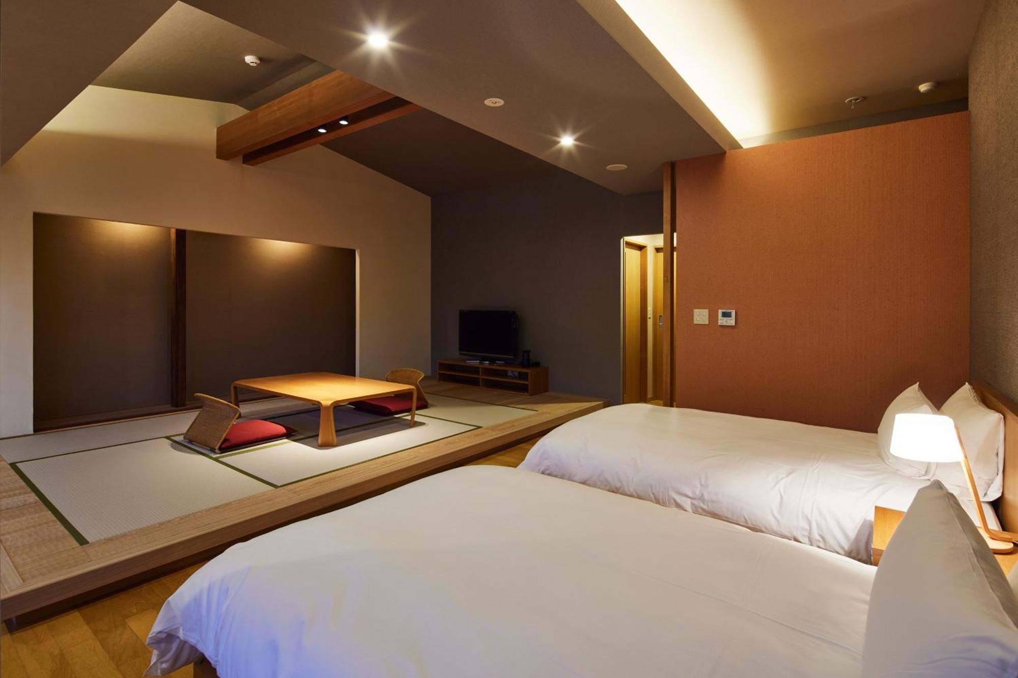 Hotel Itsukushima Iroha Hatsukaichi Esterno foto
